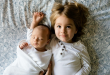 Preparing Older Siblings for a New Baby :: Different, Harder, Better