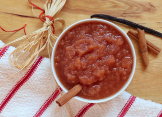homemade applesauce for the Instant Pot from Albuquerque Moms Blog