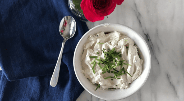 Green Goddess Dipping Sauce Recipe :: The Melting Pot Copycat Recipe