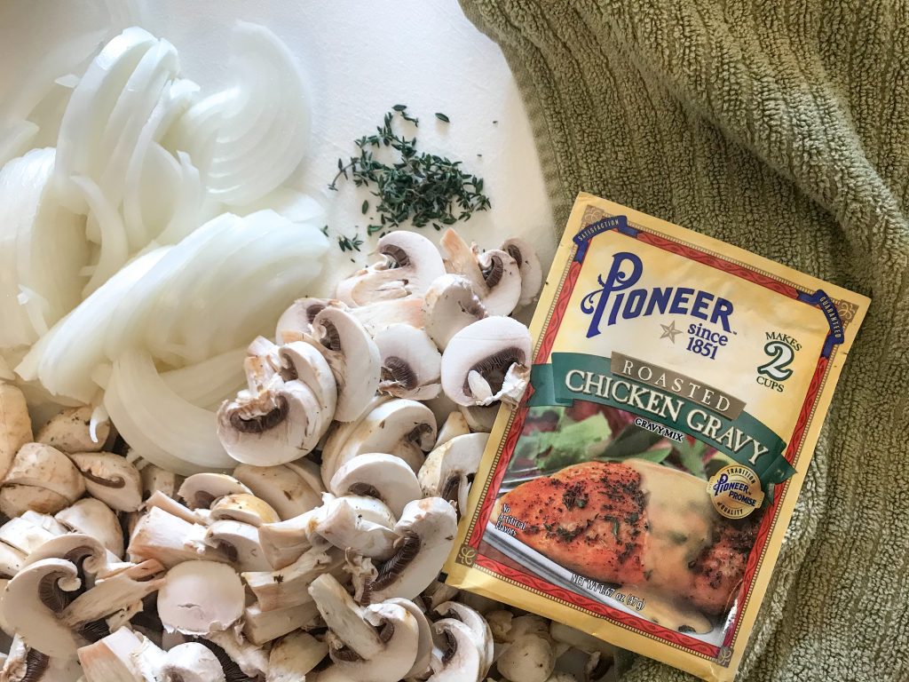 Home-Style Flavor Made Easy with Pioneer Gravy Mixes || Albuquerque Mom Collective