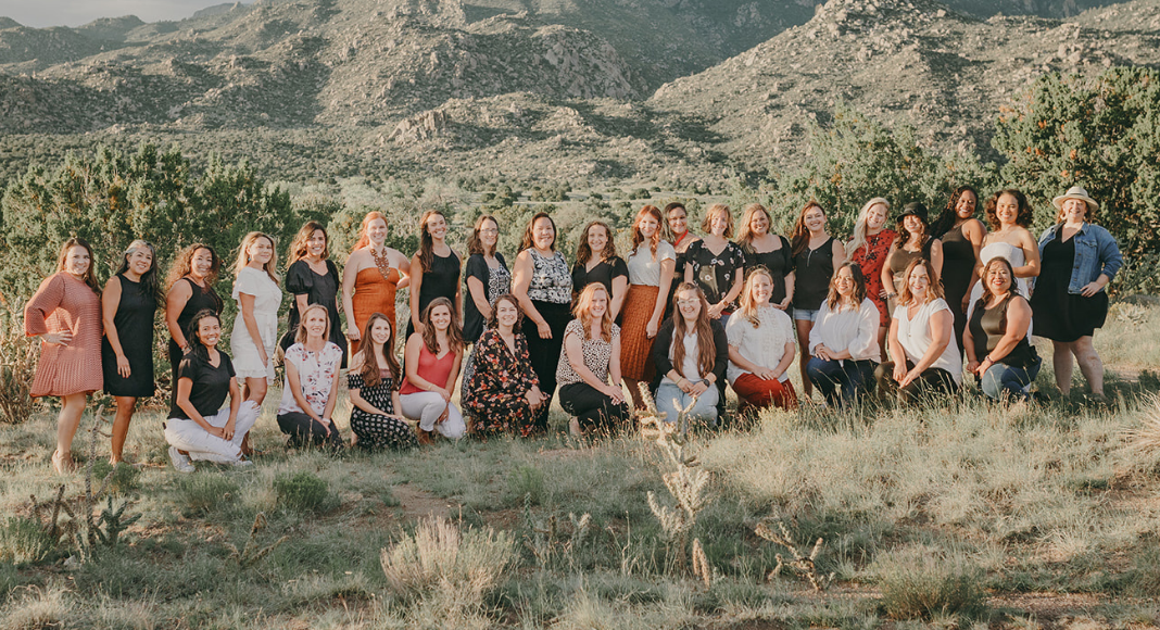 join the abq mom contributor team