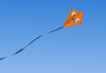 Make a Paper Kite That Really Flies!