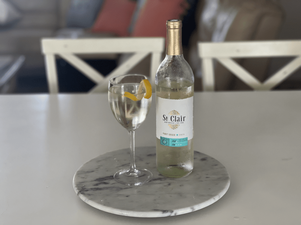 white wine spritzer, st. clair wine